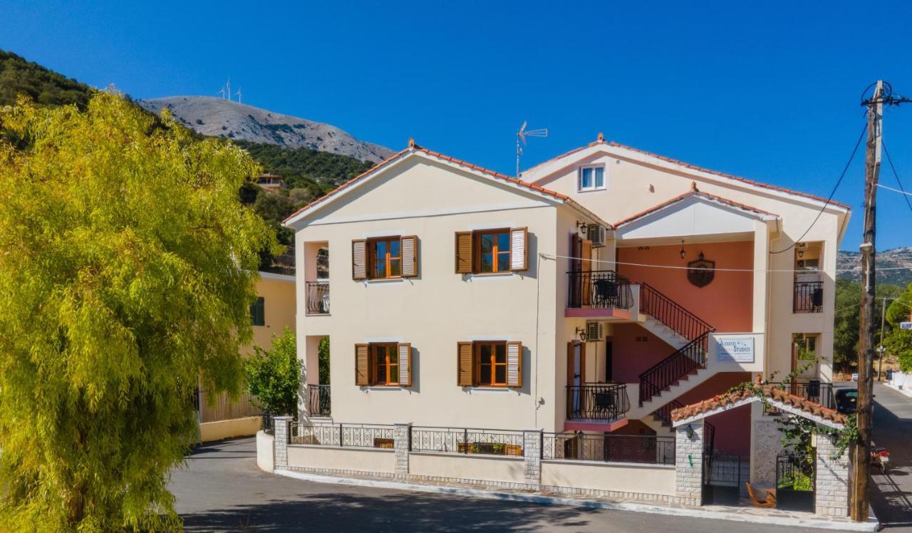 Alexatos Studios & Apartments Agia Efimia Exterior photo