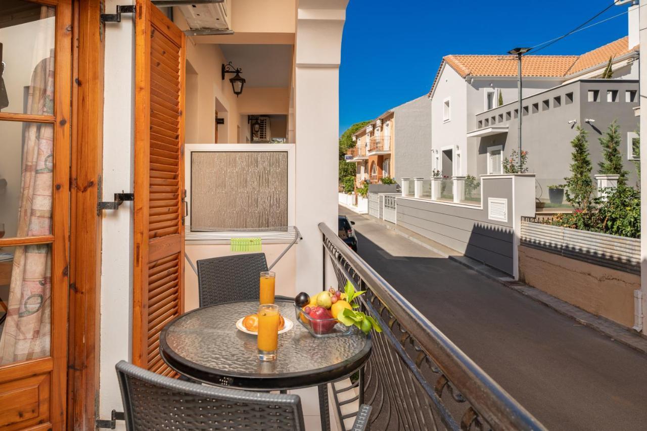 Alexatos Studios & Apartments Agia Efimia Exterior photo