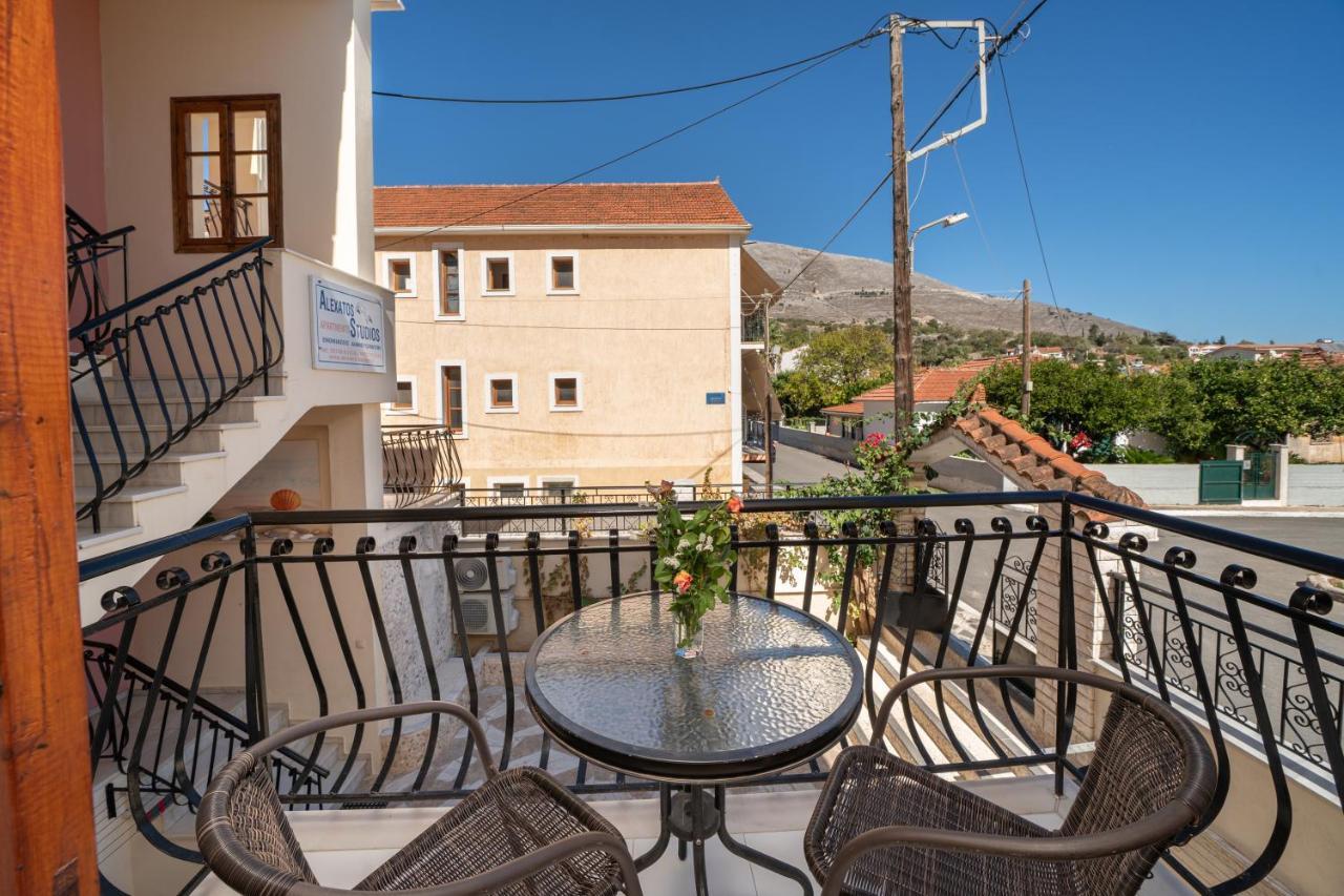 Alexatos Studios & Apartments Agia Efimia Exterior photo