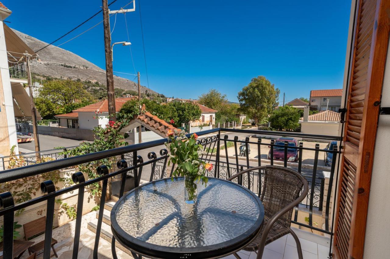 Alexatos Studios & Apartments Agia Efimia Exterior photo